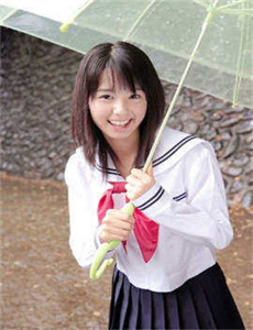 《西西里的美丽传说未删减版-泡芙小姐第四季》