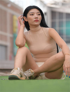 《美国禁欲小蜜蜂-高分少女》